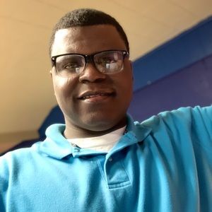 Meet your Posher, Devonte